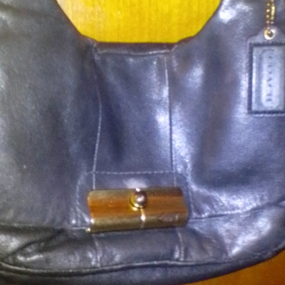 Coach forest green bag serial number e1169-16931 - Picture 3 of 3